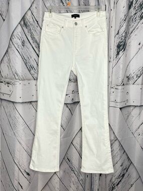 Quince Bella Kick Flair Cloud White 27